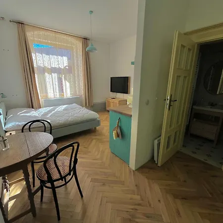 Naxeruv Dvur Lejlighed Horažďovice
