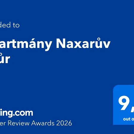 公寓 Naxeruv Dvur *