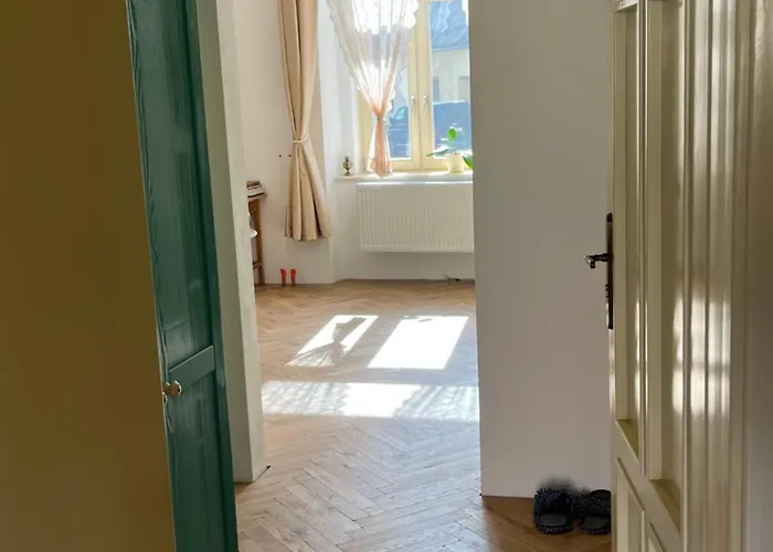 Naxeruv Dvur Apartment *